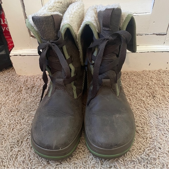 WOMEN’S Keen Snowmass Ankle Waterproof Winter Boots Size 6.5 Brown Green - Picture 5 of 13